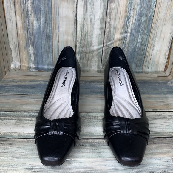 Easy Street Women's Waive Dress Pump ✅ - Picture 3 of 5